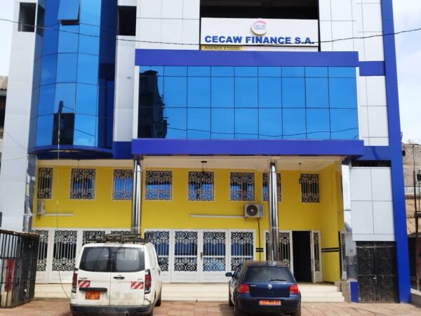 Façade 3 cecaw etoudi